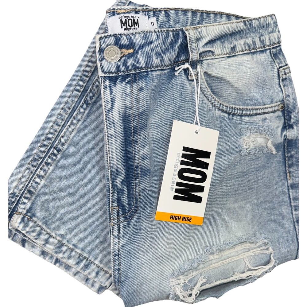 Refuge Denim Mom Jeans High Rise Ripped Distressed Women's Size 11 NWT